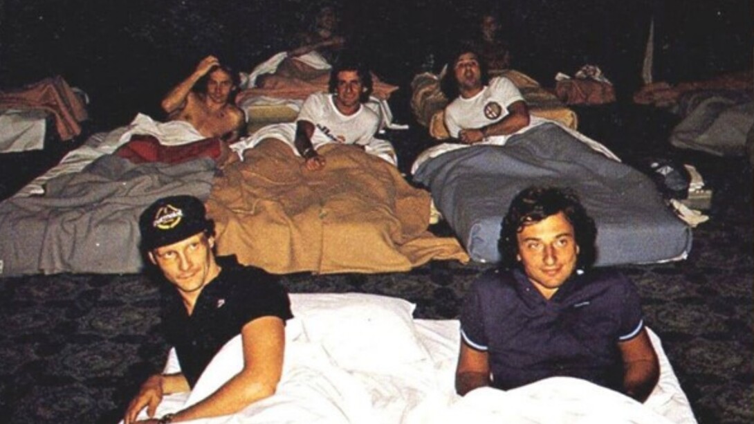 La griglia di Formula Uno in sciopero in una camera d’hotel a Kyalami, Sud Africa, nel gennaio del 1982