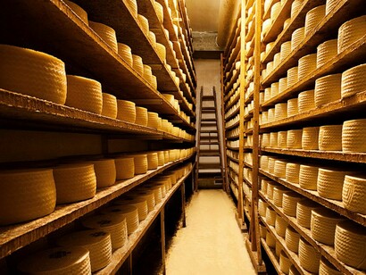Elaborado exclusivamente con leche de oveja de raza manchega, el queso manchego es también el más comercializado fuera de España