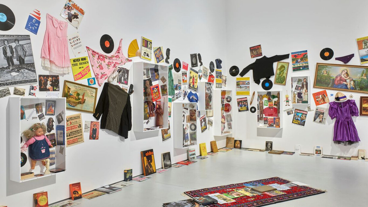 Verschiedene Künstler, Frozen mirrors, Ausstellungsansicht. Mit freundlicher Genehmigung von KAI 10 | Arthena Foundation