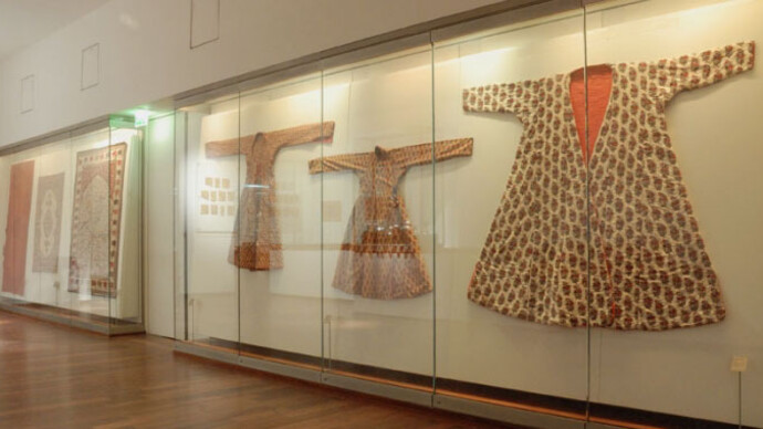 Textiles. Courtesy of Musée Guimet