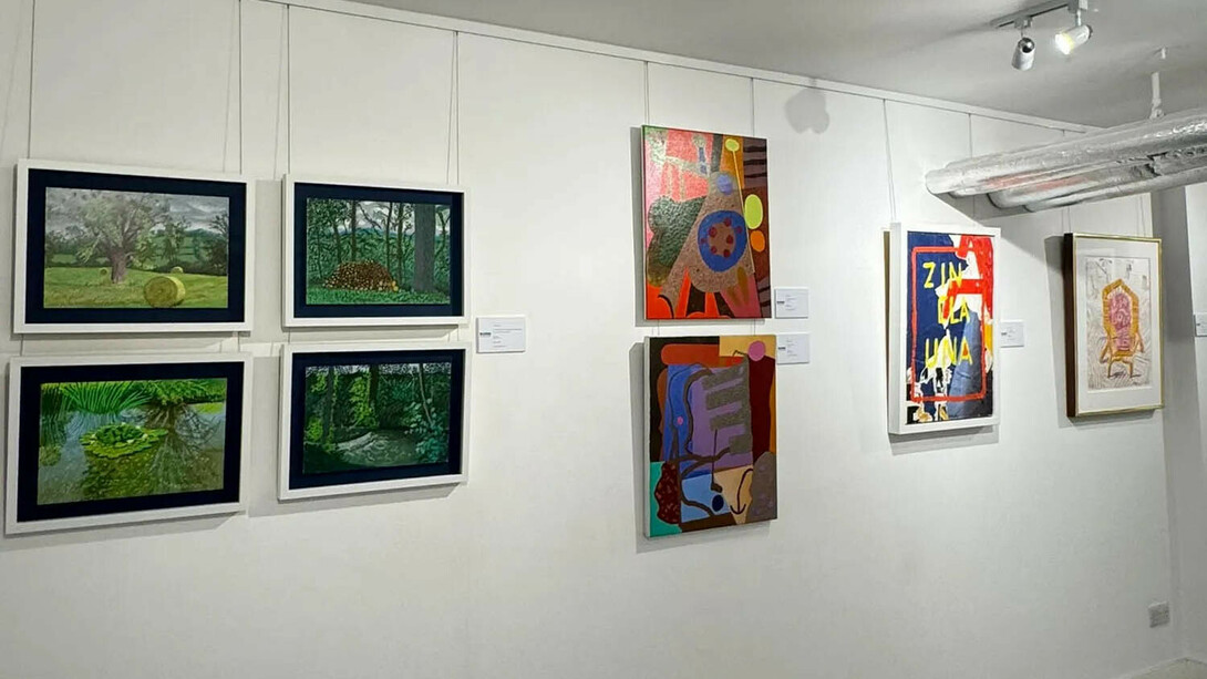 Various artists, Light of day. Summer show, exhibition view. Courtesy of Blond Contemporary
