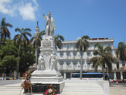 Estatua de José Martí en el Parque Central de La Habana, Cuba