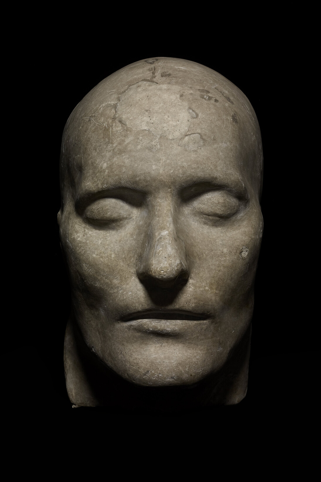 Cast of the Death Mask of Napoleon, 1830s, Plaster of Paris, H 27 x W 15 cm © The Trustees of the British Museum