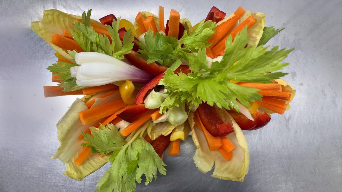 Cazzimperio, cioè il pinzimonio in cui intingere ortaggi crudi