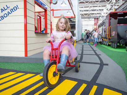 Play central, exhibition view. Courtesy of Queens Museum