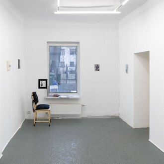 Mika Solomon, Warm nevertheless, exhibition view. Courtesy of DOM Gallery. Photo by Ieva Viese