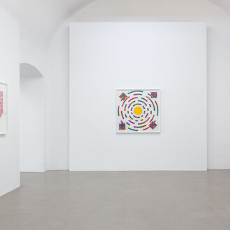 Stephen Willats, Silent influencer, ausstellungsansicht. Mit freundlicher genehmigung der Charim Gallery. Foto von Flavio Palasciano