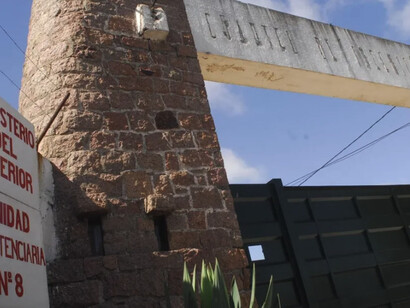 Se trata de respetar la justicia. Alguien en uso de sus facultades intelectuales, si no muestra arrepentimiento ni intención de reparar el daño, debe cumplir su condena. Presidio Domingo Arena, Piedras Blancas, Montevideo, Uruguay