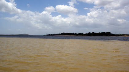 Confluencia de los ríos Orinoco y Caroni