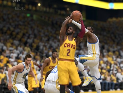 Kyrie Irving (Cleveland Cavaliers) esquiva un tapón para lanzar a canasta