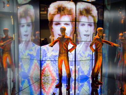 Un abito di David Bowie