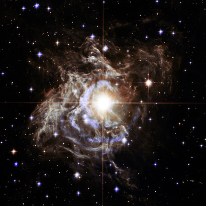 La estrella variable RS Puppis a 6,500 años luz