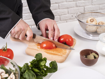 L'art de la cuisine commence par une coupe précise