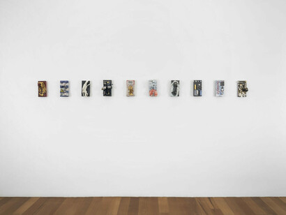Various artists, Critical girls, exhibition view. Courtesy of Xippas
