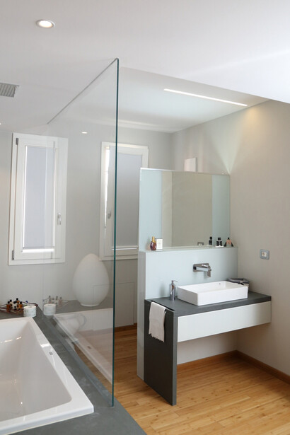 Il bagno. Foto di Giuseppe Fricano