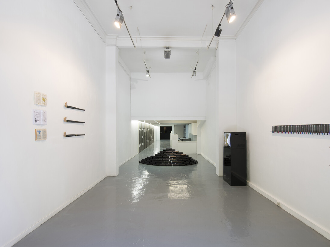 Vista de la exposición de Avelino Sala "Walk to the end of the world". Imagen cortesía de ADN Galería