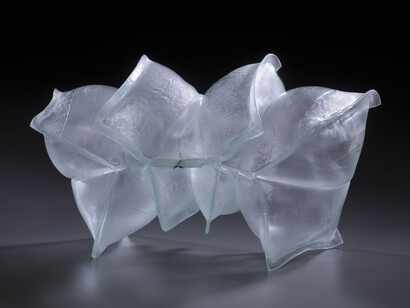 Matthew Szösz, untitled (inflatable) no. 55, 2008, fused and inflated glass, 12x20x9 inches. Courtesy of Heller Gallery, New York