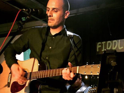 Paolo Preite alla chitarra