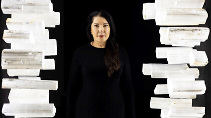 Marina Abramović en su exposición individual en la Royal Academy of Arts de Londres, del 23 de septiembre de 2023 al 1 de enero de 2024