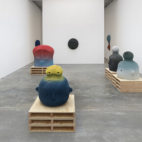 En Iwamura, Mask, exhibition view. Courtesy of Ross + Kramer 