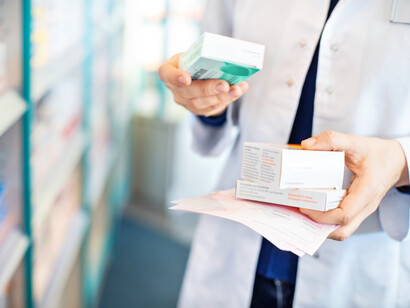 In un futuro si compreranno in farmacia i materiali dentistici?