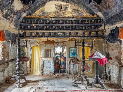 Aurelien Villette, Romanian orthodox church Muntenia, Romania 2017. Per gentile concessione della Galleria Forni