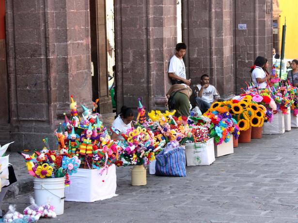 "Día de los Cascarones" is a playful tradition where people crack confetti-filled eggs on each other to celebrate Easter and bring good luck. Photo by © Tara Lowry Photography