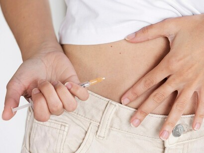 La dosis de mantenimiento de semaglutida una vez a la semana se alcanza comenzando con una dosis de 0,25 mg.