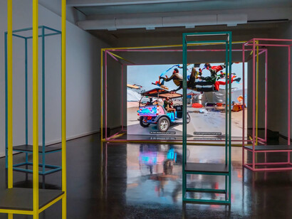 Hito Steyerl, Mechanical kurds, veduta della mostra. Cortesia di MACRO