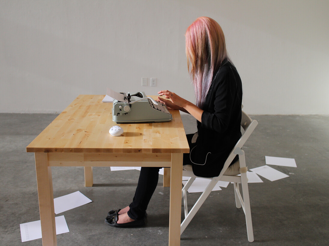 Minji Sohn,  1, 2, 3, 4, 5…100, performance photo