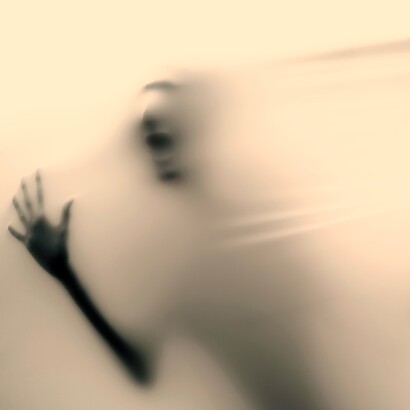 Quando percepisce una minaccia, l'amigdala può attivare la risposta di Fight or Flight Response, preparando l'organismo ad affrontare o evitare il pericolo