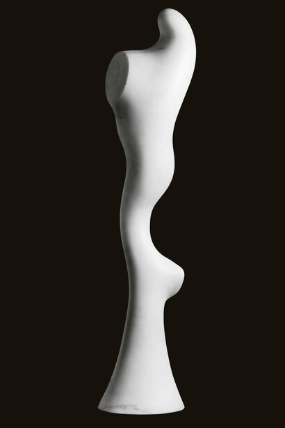 Hans Arp, Nudo floreale, 1957
Marmo, 94 x 22 x 23 cm. Centre national des arts plastiques, Francia, Deposito nel Musée d'Art moderne et contemporain,
Strasburgo © 2020, ProLitteris, Zurich
Foto: Photo Musées de Strasbourg, M. Bertola