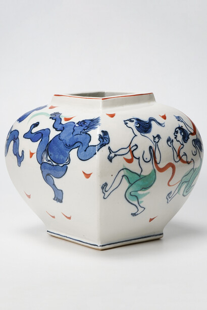 Kawamoto Goro 河本五郎, Sometsuke jar with drawings of a banquet of the hungry 
ghosts, 1980’s. Courtesy of Dai Ichi Arts