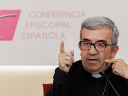 En lugar de tratar de volver al pasado y preservar modos y procedimientos de otras épocas, más propias del Concilio de Trento que de nuestros días, la Iglesia debería emprender un lento pero imparable ejercicio de renovación. Luis Argüello García, arzobispo de Valladolid y presidente de la Conferencia Episcopal Española (CEE), Luis Argüello, España