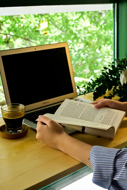 La proliferación desordenada y sin orientación ética de las IA puede provocar inestabilidad sistémica y colapso social