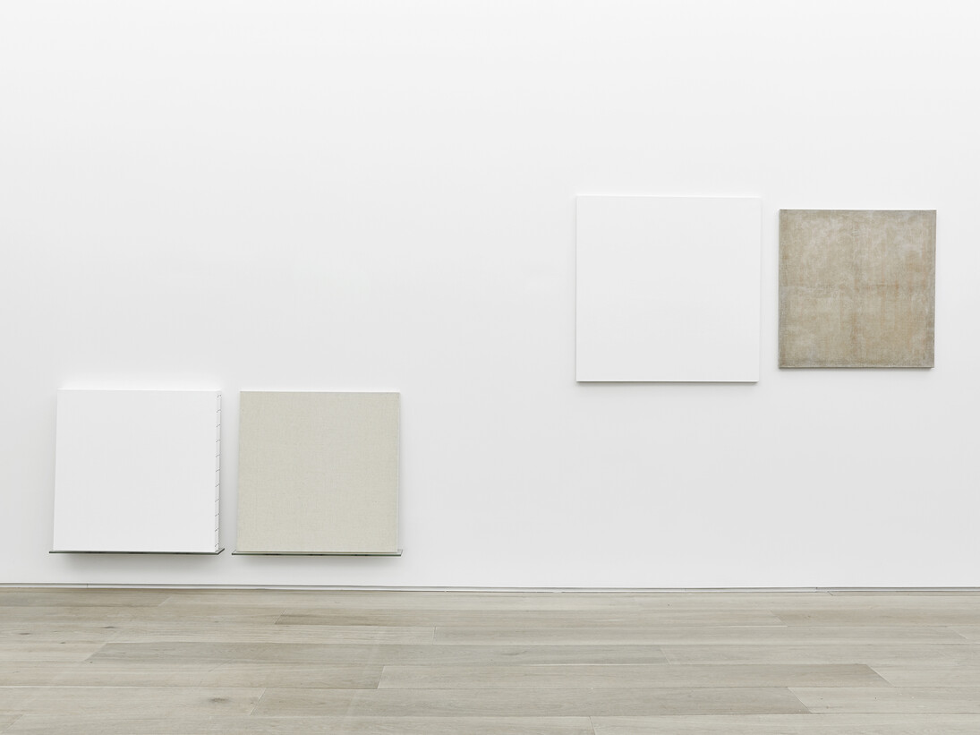 View of the exhibition Claude Rutault, Galerie Perrotin, New York, November 20, 2014 – January 3, 2015. From left to right : “painted/non-painted”, 1977-2010 and repainted/de-painted”,1973-1995,
Photo: Yachin Parham, Courtesy Galerie Perrotin
