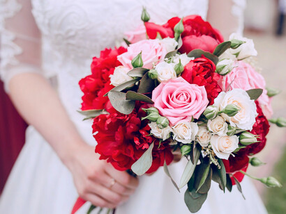 A bride with her bouquet, reflecting the quiet sincerity missing in modern dating culture