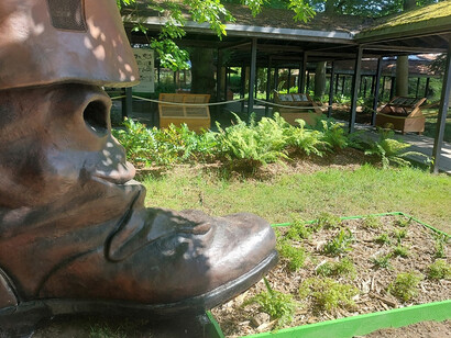 Les Leçons de chausses de Gérard Hauray. Une exposition présentée tout l’été et jusqu’au 7 octobre 2022 au Parc Floral de Paris