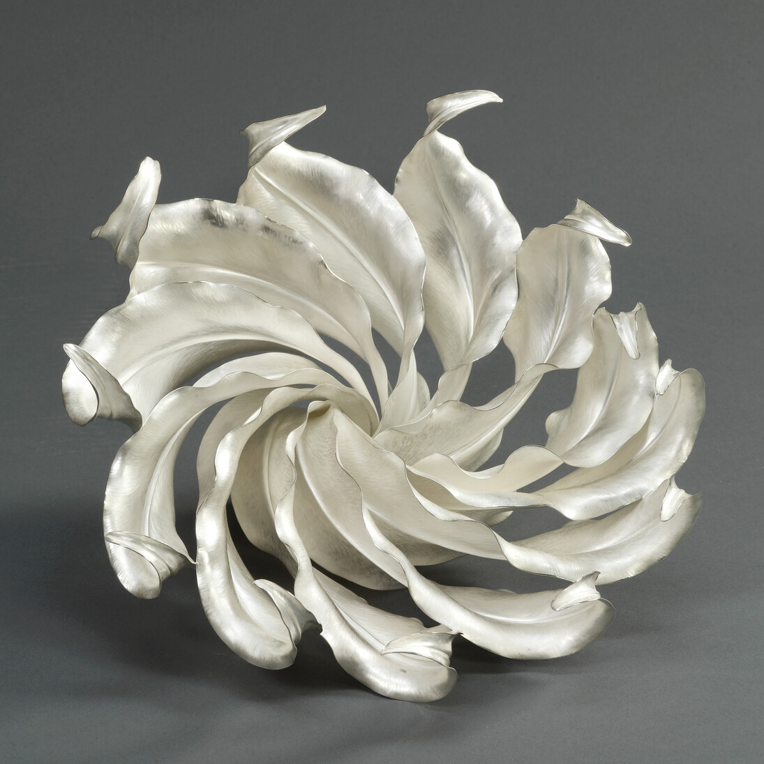 'Spiritus' Centrepiece, 2010, Theresa Ngugen. Image © The Goldsmiths' Company