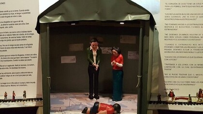 Portal solidario en la iglesia de San Antón, Madrid