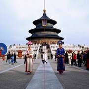 Super Shopping, 2002, Performance and  photograph,106 x 180cm x 2