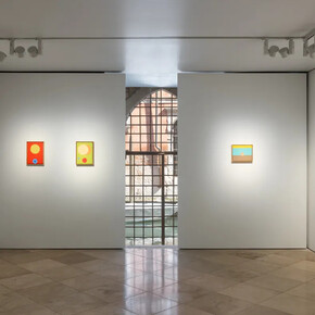 Various artists, Looking outwards to look inwards, exhibition view. Courtesy of Victoria Miro