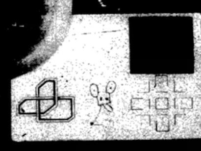 L’articolo del N.Y.Times con il dito che nasconde il disegno di Warhol
