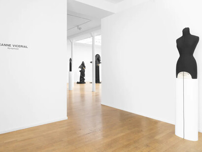 Jeanne Vicerial, Nymphose, exhibition view. Courtesy of Templon
