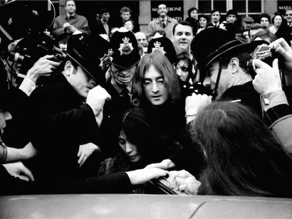© Andrew McLear, John and Yoko leave court