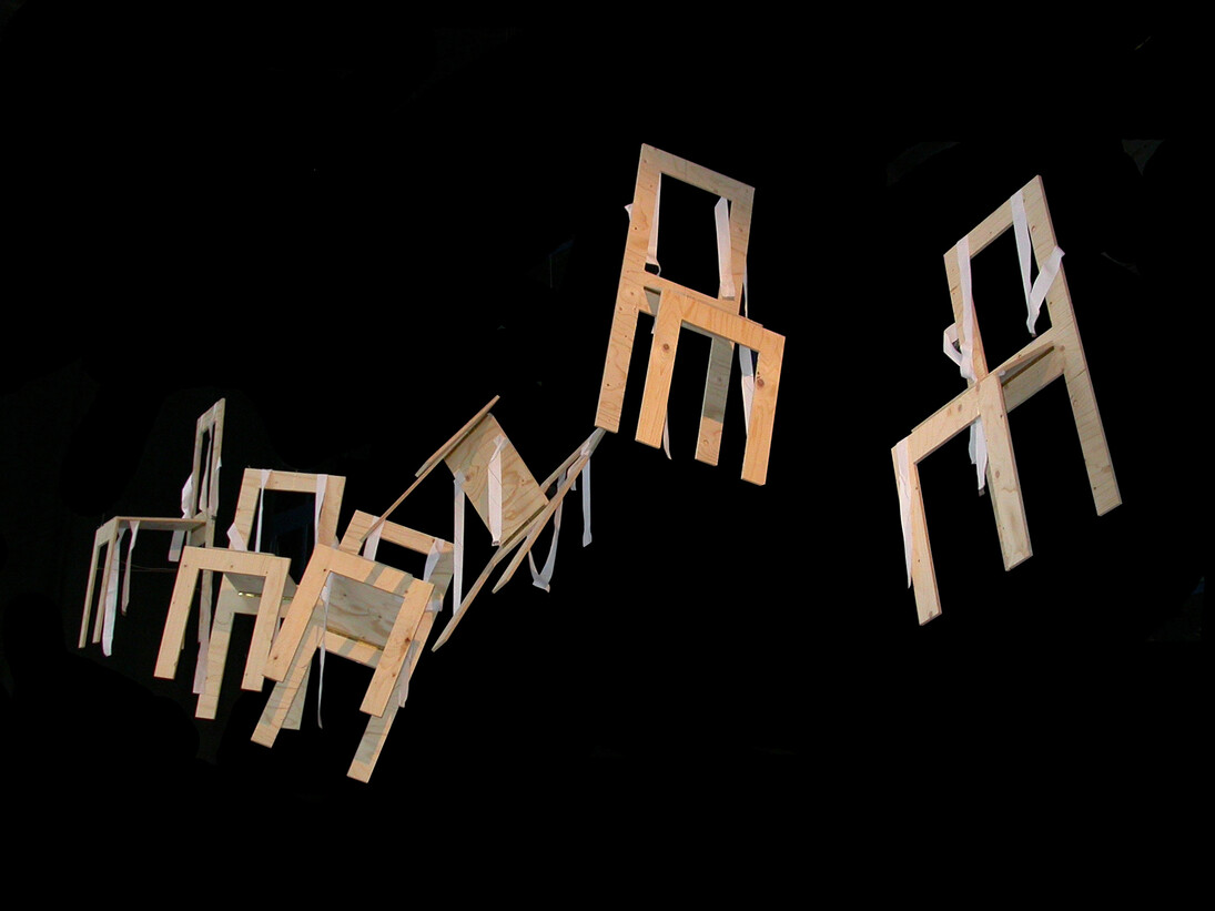 Gianni Pettena, Wearable Chairs