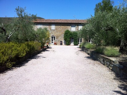 Il viale di accesso al casale