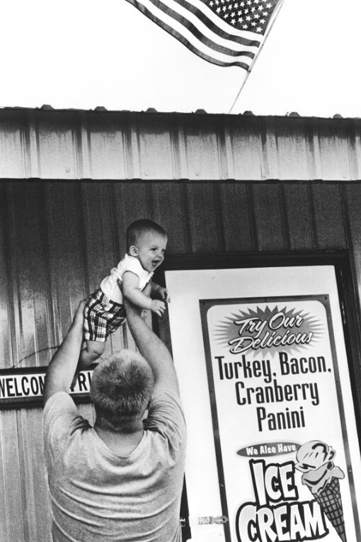 Jessica Lange. Courtesy of Howard Greenberg Gallery