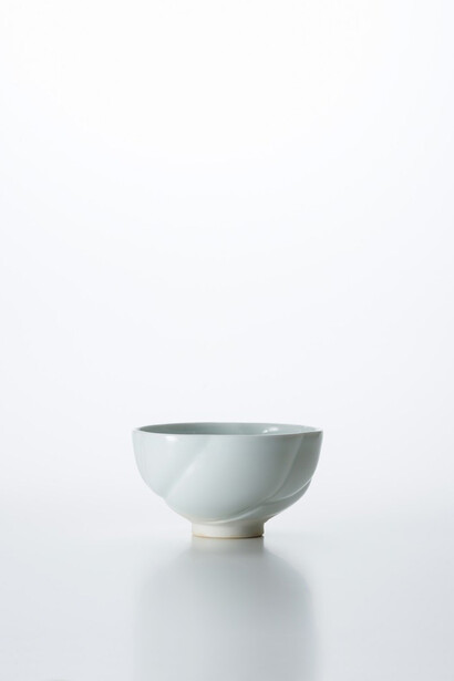 Carving White Translucence. Courtesy of Onishi Gallery