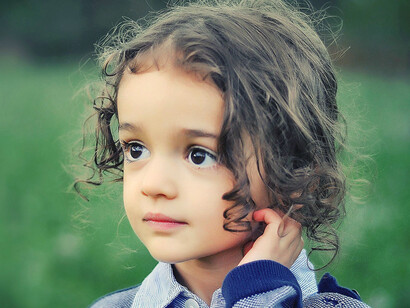 Cuesta un mundo llegar a conocerlos y comprender su silencio, su dificultad para comunicar, su extraño comportamiento, su aparente ausencia de emotividad y de afección